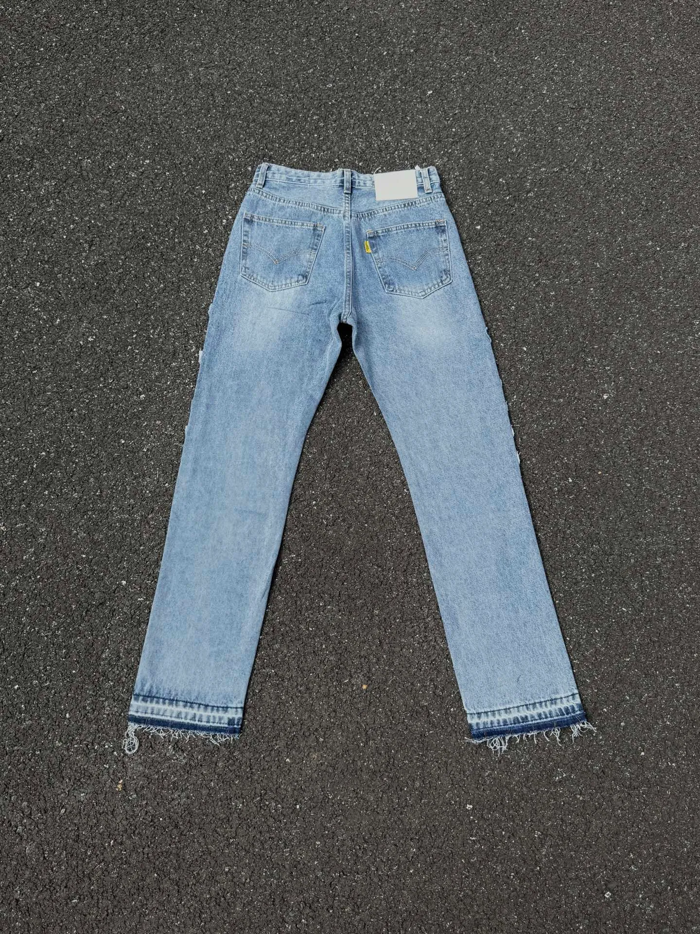 P286💰G77 GALLERY DEPT.G letter patch pudding 5001 denim washed and distressed spliced jeans -Original purchase and pattern making to truly restore the ultimate vintage texture -Original hardware accessories, washed and other elevators, QR code analysis are all purchased from the original factory, high degree of restoration, you are welcome to compare the products~ -Three-dimensional version, loose and comfortable, not picky about the figure, taller and slimmer, factory Seiko, original factory quality control, same style for men and women, can be matched with couples Versatile recommendation: must-have jeans for all seasons Color: blue Size: S-XXL (28-36)